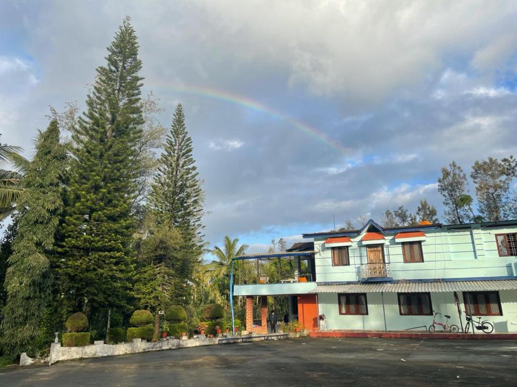 New Organic Home Stay Mudigere Eksteriør bilde