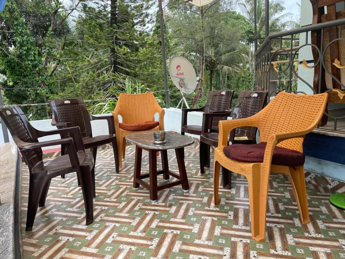 New Organic Home Stay Mudigere Eksteriør bilde