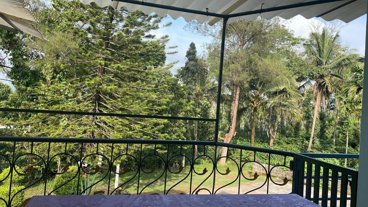 New Organic Home Stay Mudigere Eksteriør bilde